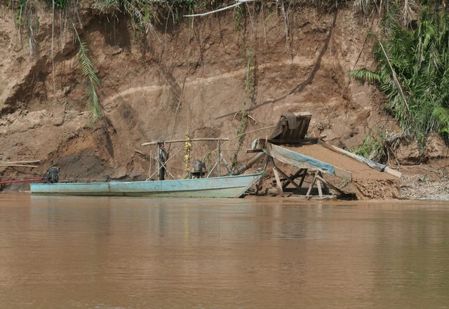 吸入式挖泥机（Suction dredge）
